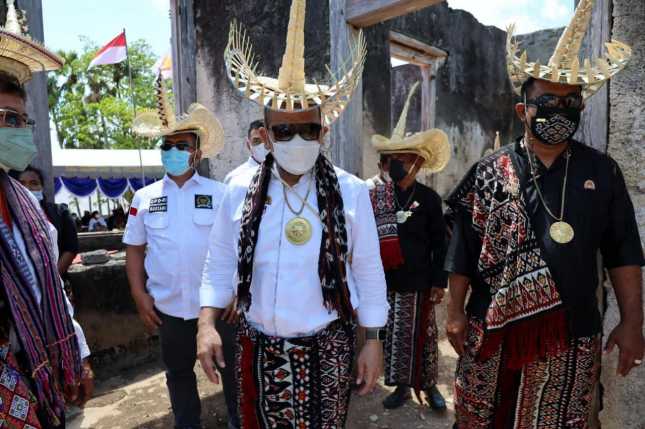 Peletakan Batu Pertama LaNyalla Menandai Dibangunnya Lagi Istana Uma Batu