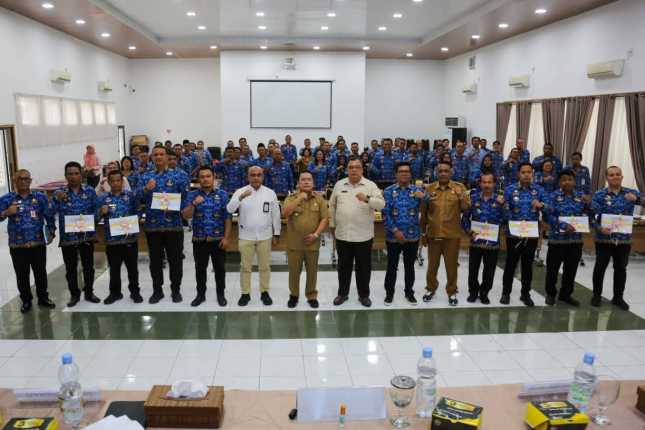 Wali Kota Wesly Serahkan DKP dan SPPT PBB-P2 Kota Pematangsiantar Tahun 2026 kepada 8 Camat