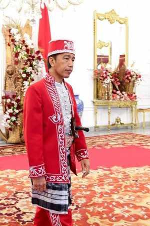 Presiden Jokowi Kenakan Baju Adat Buton pada HUT ke-77 Kemerdekaan RI