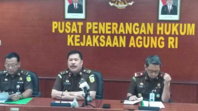 Kejaksaan Agung Memberhentikan Sementara Tiga Jaksa Yang Sedang Diproses Hukum