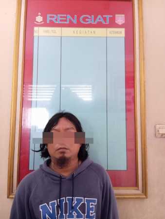 Viral Pria Bersenjata Tajam Serang Pegawai Minimarket di Indramayu, Polisi  Gerak Cepat Ungkap Kasus