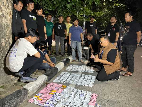 Kado Kemerdekaan Indonesia, Polisi Bongkar Peredaran 622 Pod Getar Dalam Kemasan Permen Beraksara Cina di Jalan Iskandar Muda Medan