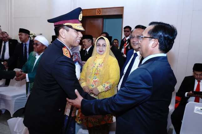 Kapolda Jabar Hadiri  Rapat Paripurna Pengambilan Sumpah/Janji 120 Anggota DPRD Provinsi Jawa Barat  masa jabatan 2024-2029