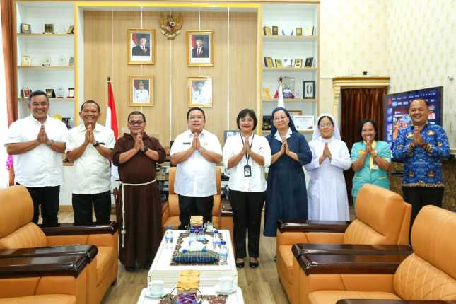 Yayasan RS Harapan Berharap Wali Kota Wesly Hadiri Pemberkatan Gedung Baru
