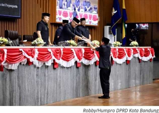 Pandangan Umum Fraksi PSI bagi 4 Raperda Baru Usulan Wali Kota Bandung