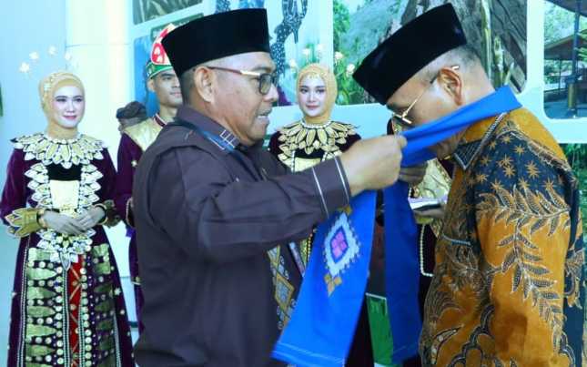 Hadiri PENAS Petani Nelayan XVII Tahun 2026, Bupati Simalungun Disambut Gubernur Gorontalo 