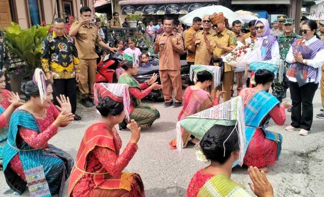 Masyarakat Cingkes Kecamatan Dolok Silou Antusias Sambut Layanan Terpadu Pemkab Simalungun