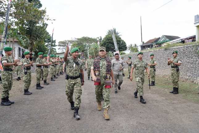 Pangdam III Siliwangi Ajak Wujudkan Generasi Perkuat Karakter Prajurit Saat Kunker Ke Tasikmalaya